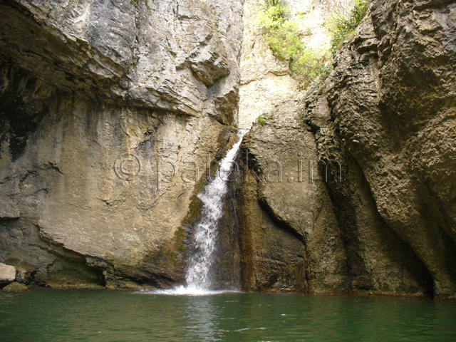 Водопад Момин скок - Еменска (Негованска) екопътека, до Велико Търново