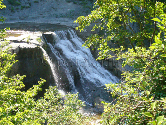 Христовски водопад, Еленски Балкан, в близост до град Елена