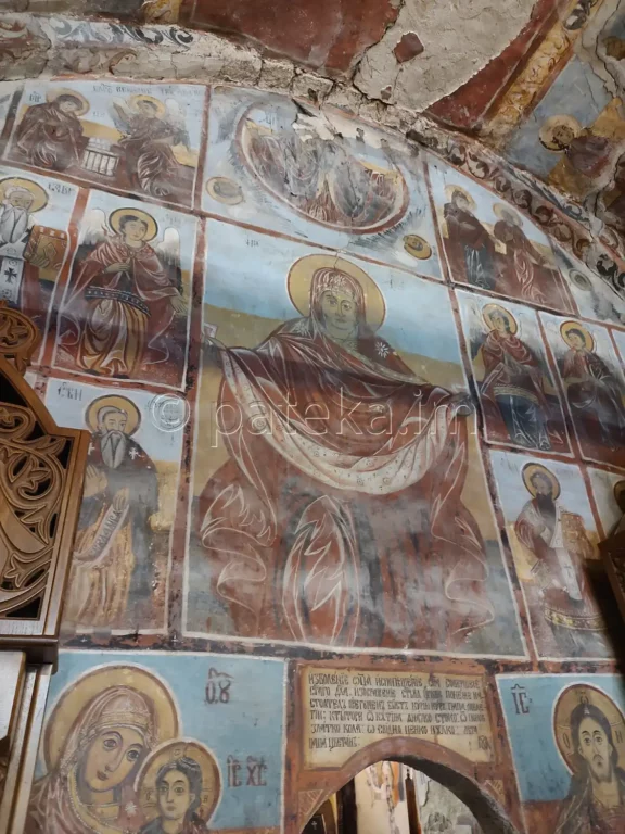 Стенописи в църквата на Искрецкия манастир