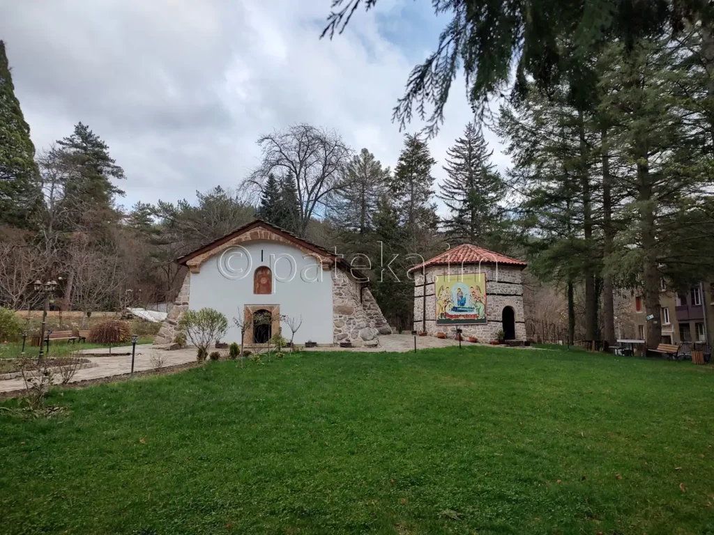 Искрецкият манастир Успение Богородично