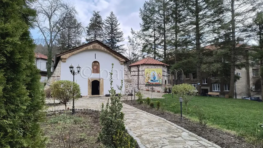 Искрецкият манастир Успение Богородично