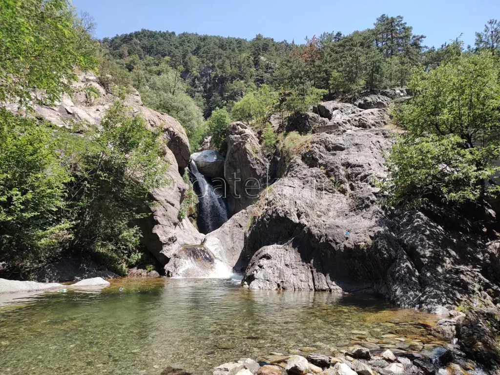 Карловски водопад Сучурум