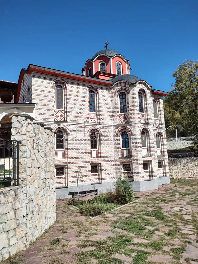 Църногорски манастир 24