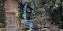 Яворнишкият водопад в Беласица, на 17 км от Петрич