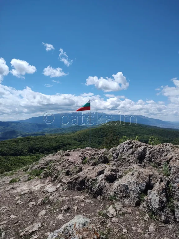 Връх Половрак в Лозенска планина