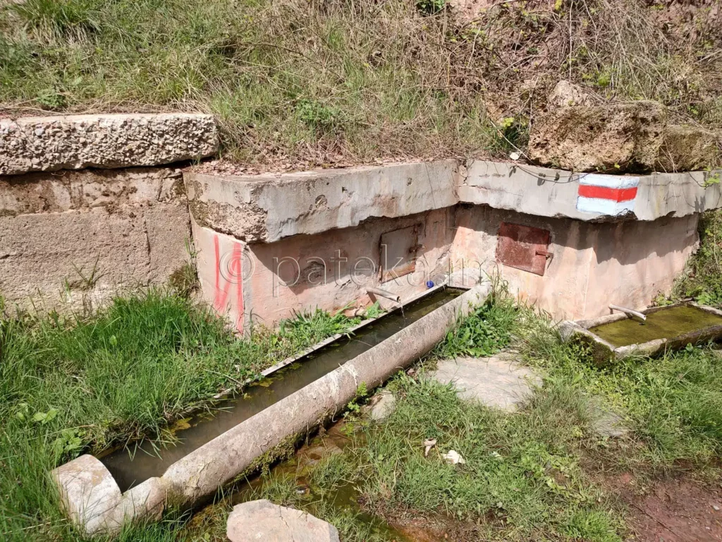 Чешма в края на с. Зверино по маршрута за водопад Бигора