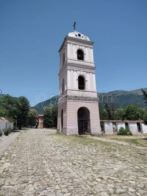 Камбанарията на църквата Св. Никола в Карлово