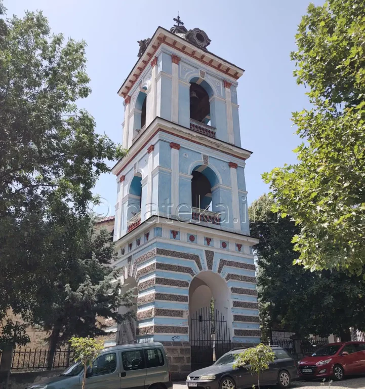 Камбанарията на църквата Св. Богородица в Карлово