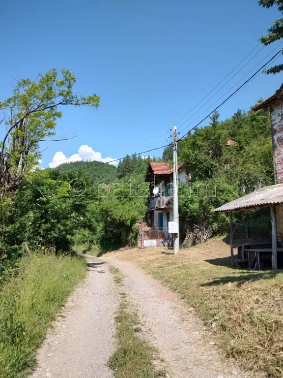 Махала в Смоличано