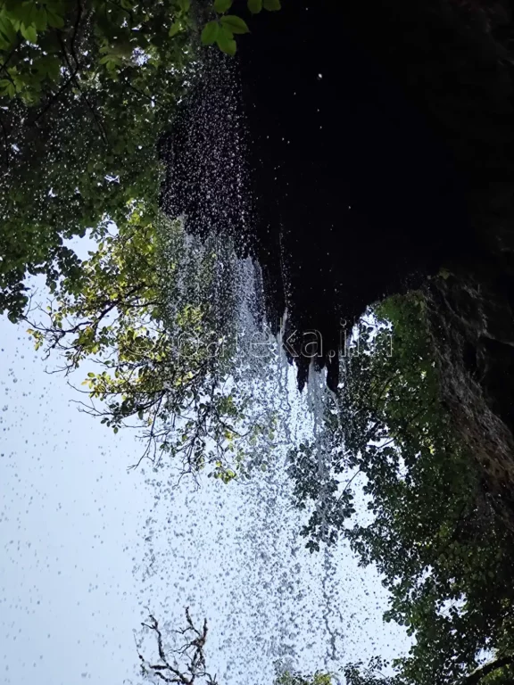 Смоличански водопад Св. Анна