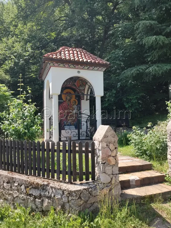 Параклис Св. Богородица Скоропослушница в Руенския манастир
