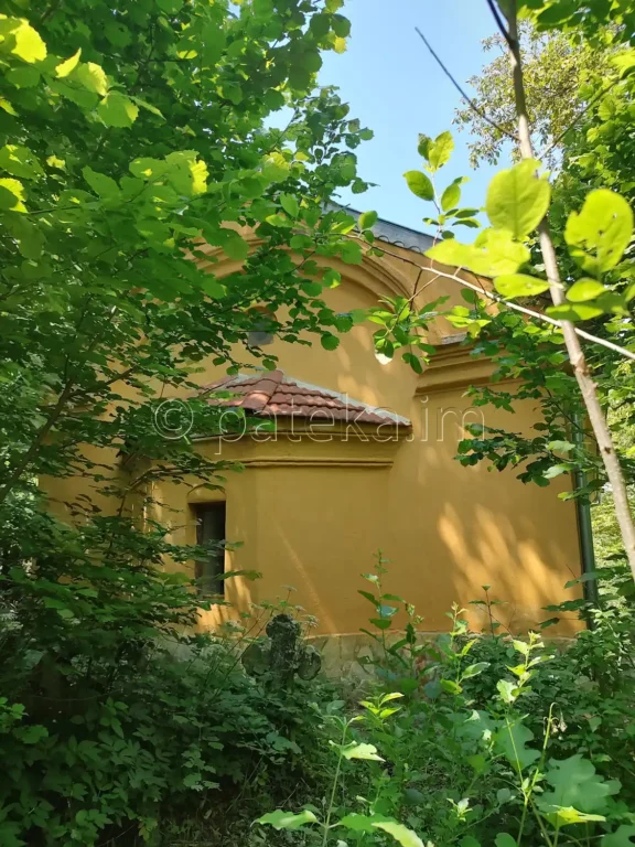 Храм Св. Анна в Смоличанския манастир