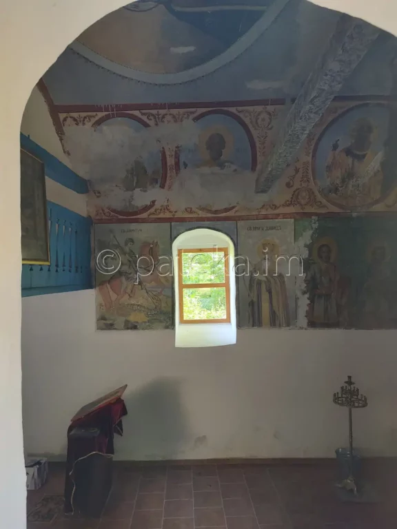 Стенописи в храм Св. Анна в Смоличанския манастир