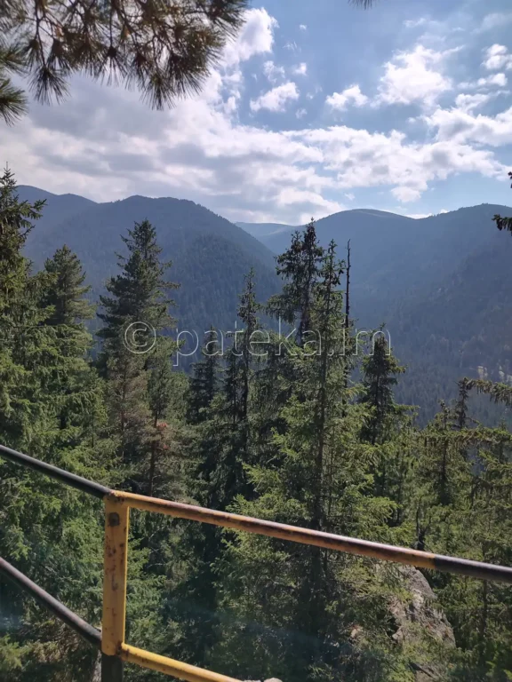 Панорамна гледка от Ситняковска скала в Рила