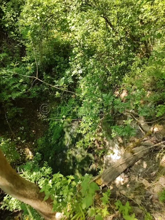 Водопад Св. Никола в близост до едноименната църква край с. Вуково
