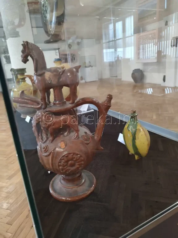 Бусинска керамика в регионалния исторически музей в Перник