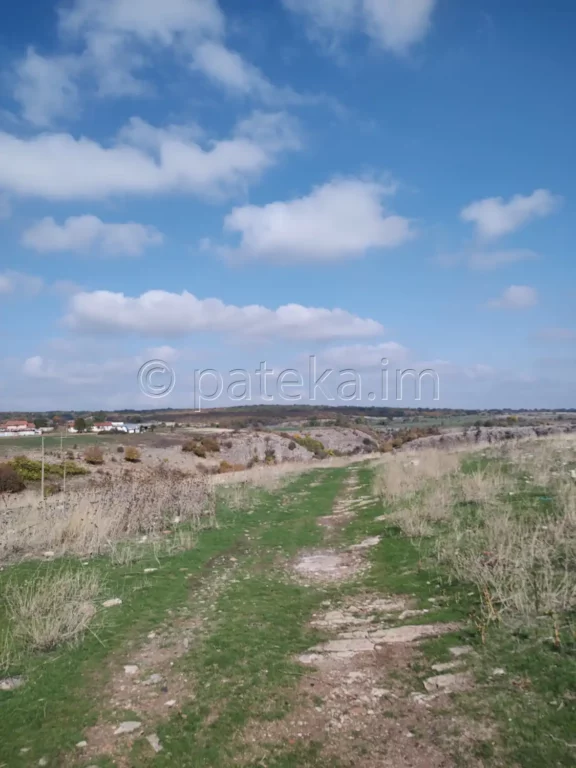 По маршрута за Чуклите Камено поле