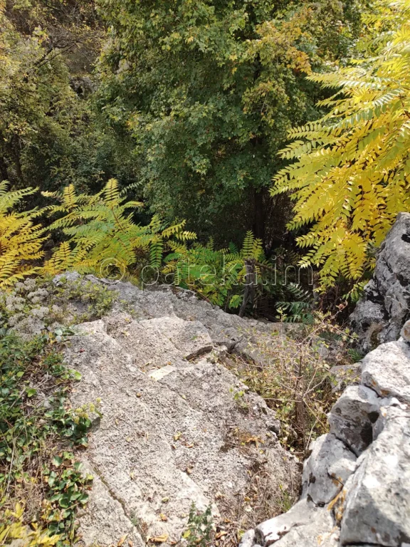 Скалите, по които се слиза надолу