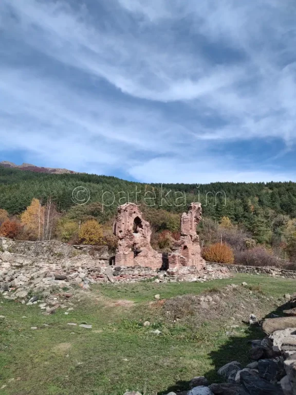 Еленската базилика край Пирдоп