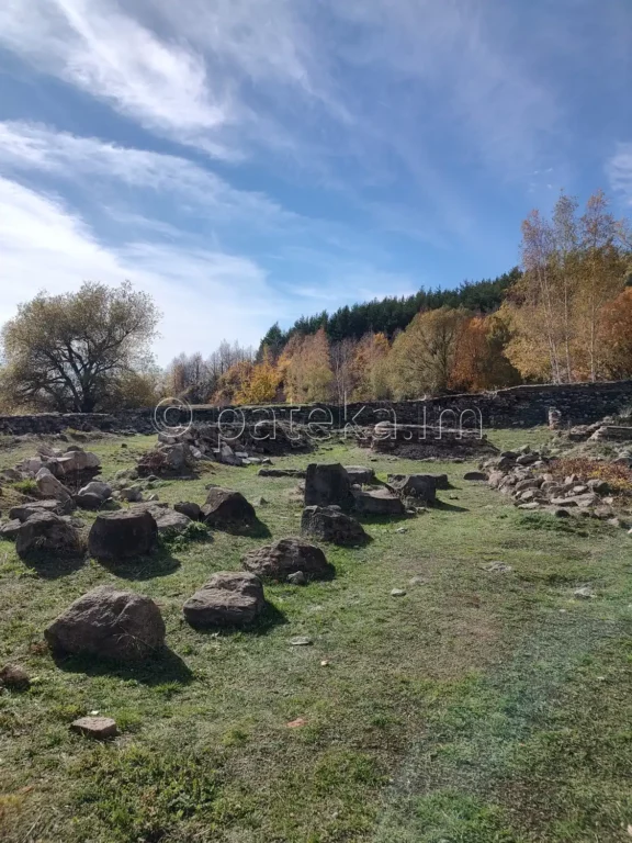 Руините при Еленската базилика край Пирдоп