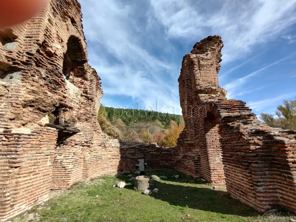 Еленската базилика край Пирдоп