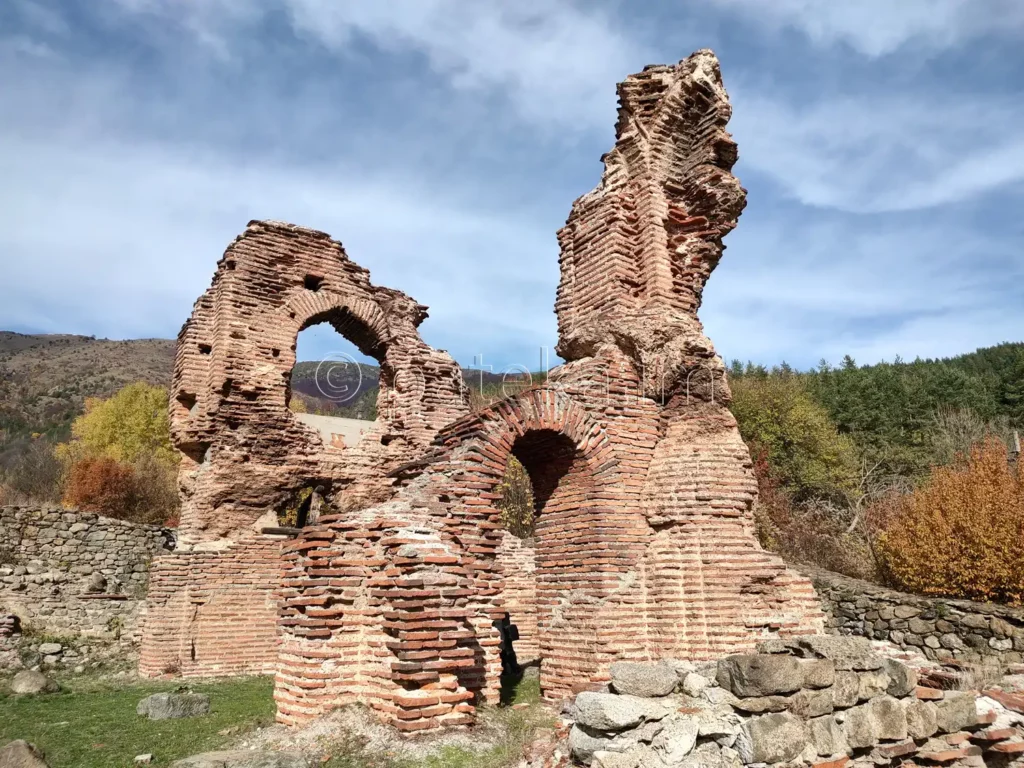Еленската базилика край Пирдоп