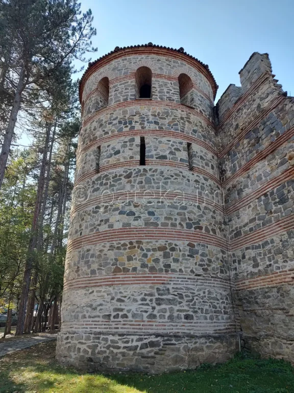 Защитна кула на крепост Хисарлъка Кюстендил