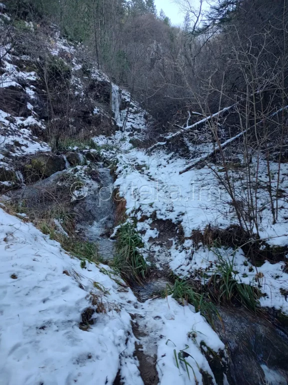 Пътеката за Сакошките водопади