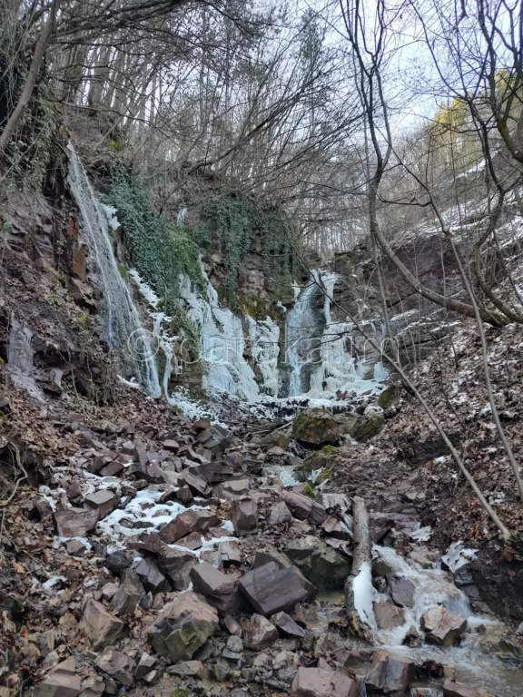 Сакошките водопади над с. Лозен