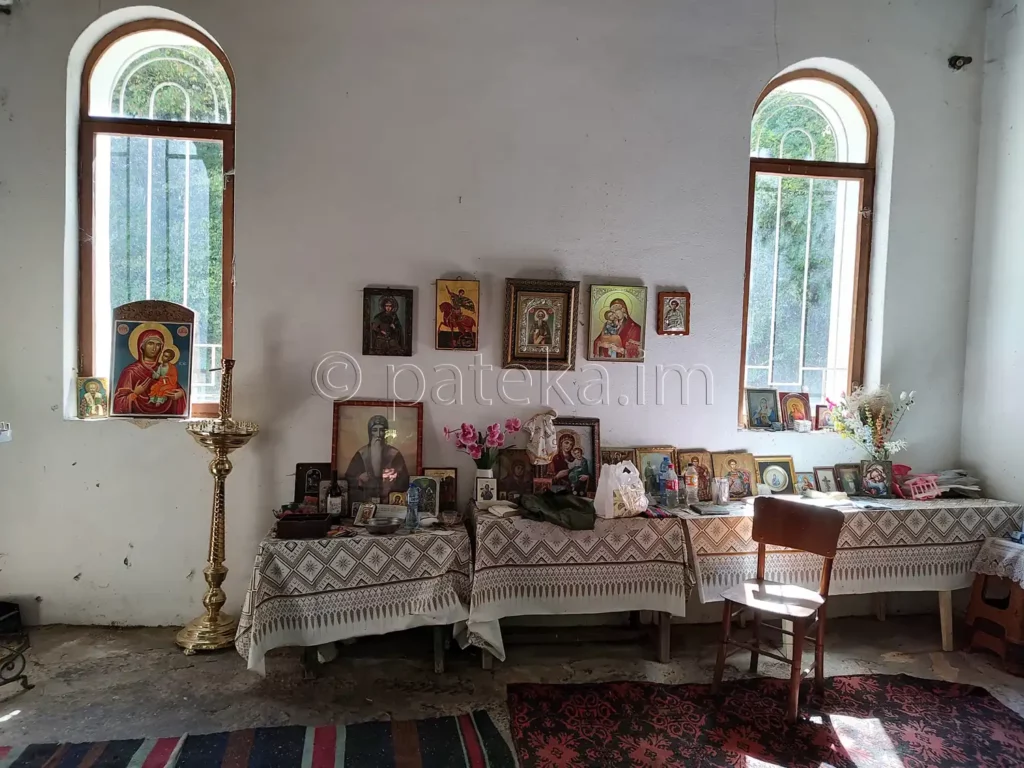 Притворът на църквата в Бобошевския манастир Св. Димитър