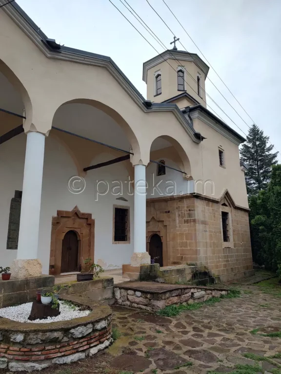 Съборната църква в Лопушанския манастир