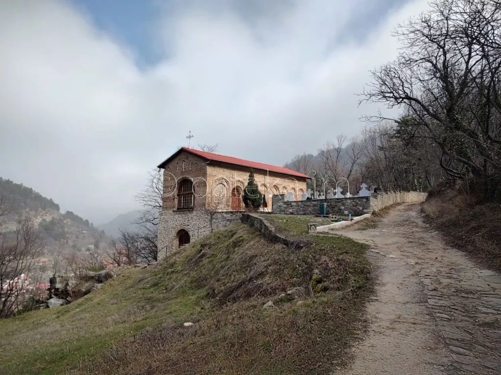 Църквата костница на Бачковския манастир