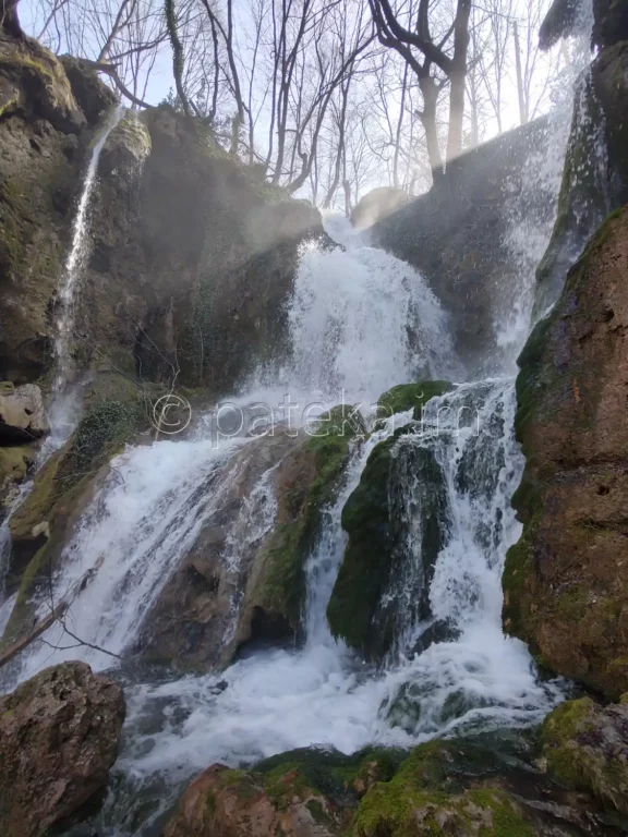 Бачковският водопад при пълноводие