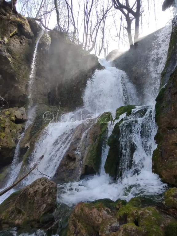 Бачковският водопад при пълноводие