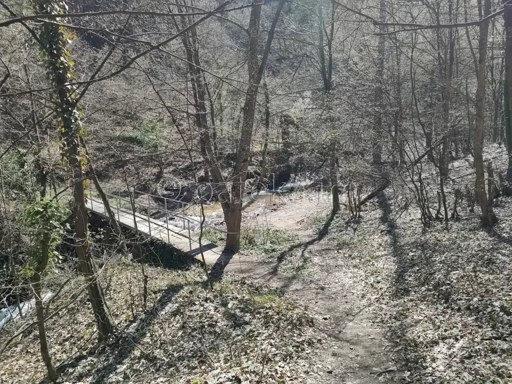Пътеката за водопад Св. Богородица Новаково