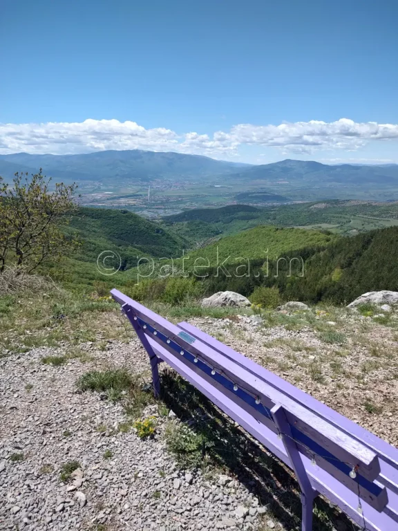 Пейката с гледката по маршрута за връх Виден