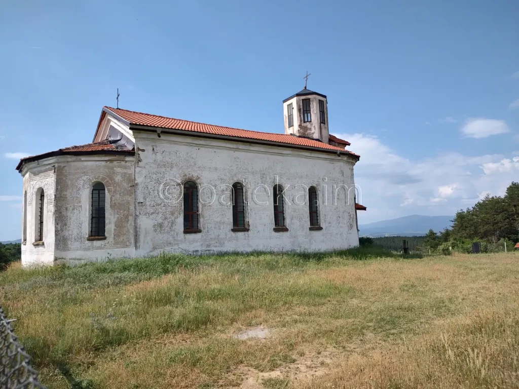 Църквата Св. Георги Победоносец край с. Лиляч