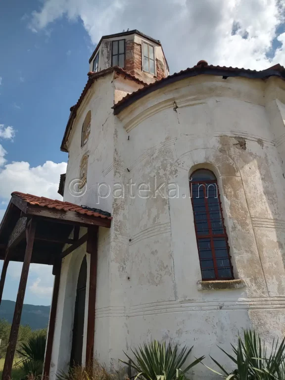 Църквата Св. Георги Победоносец край с. Лиляч