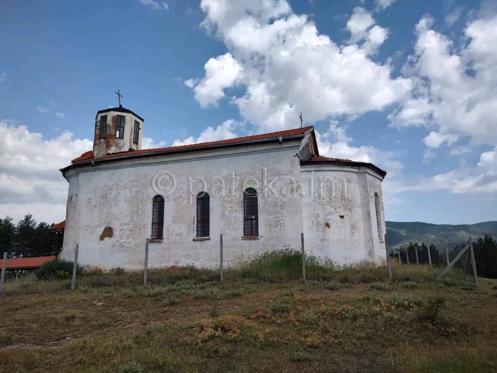 Църквата Св. Георги Победоносец край с. Лиляч
