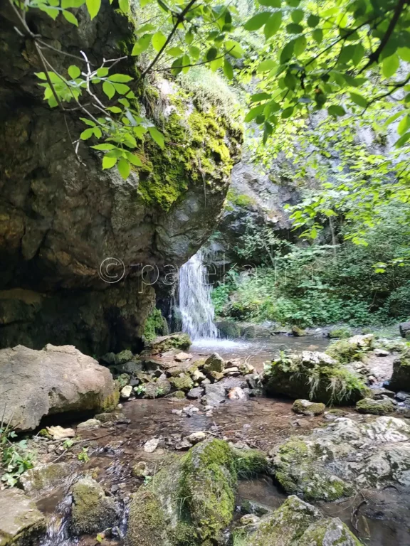 Врабчанския водопад