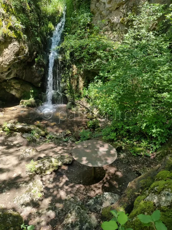 Врабчанският водопад