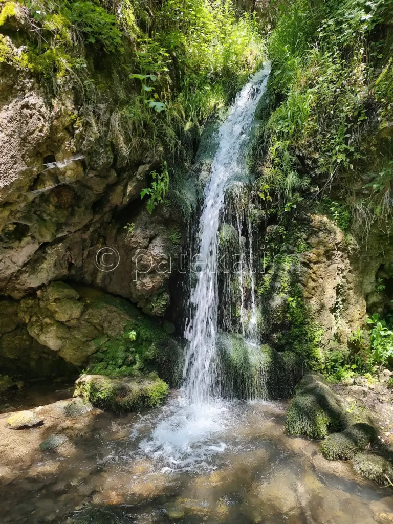 Врабчанският водопад