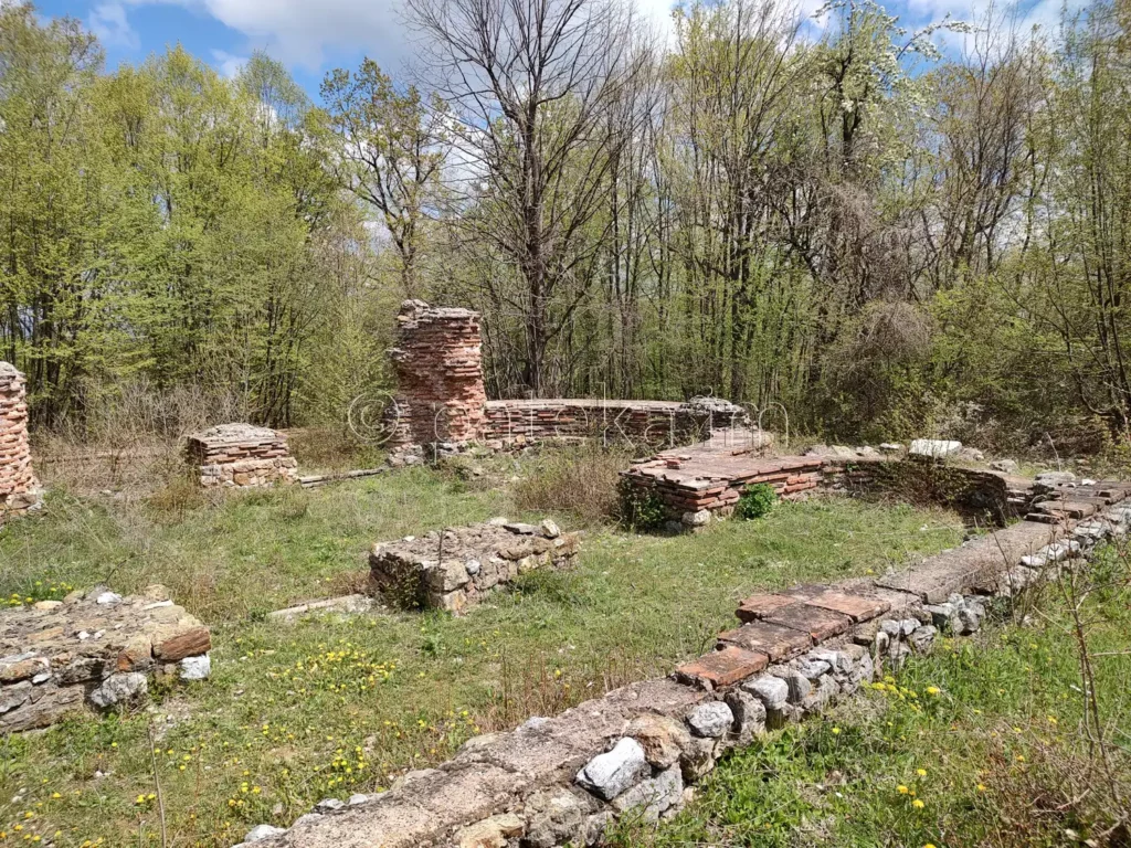 Останките от Беловската базилика Св. Спас