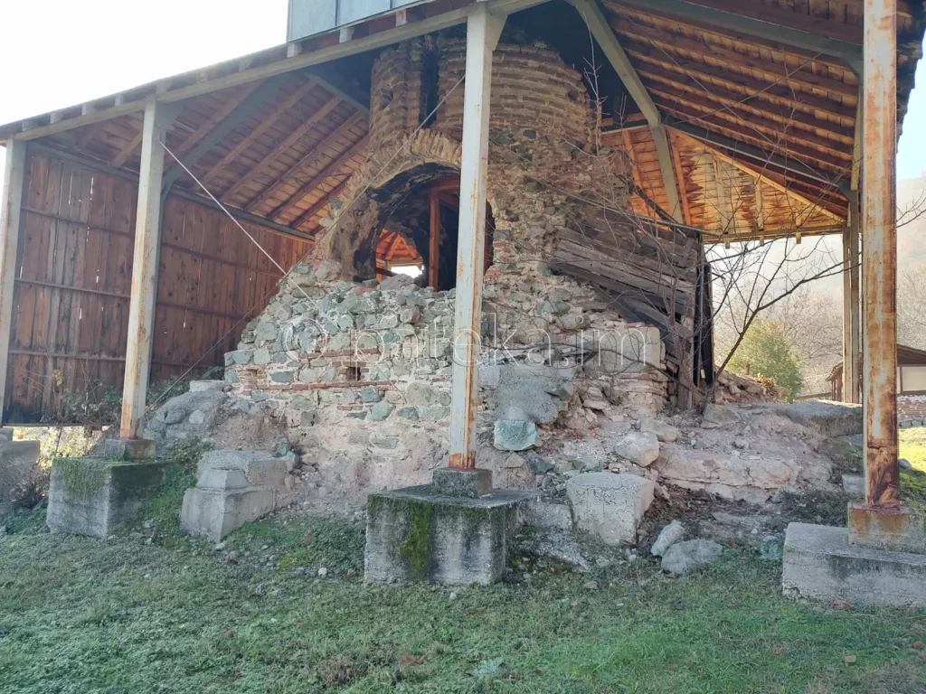 Средновековна църква Св. Тодор край Бобошево